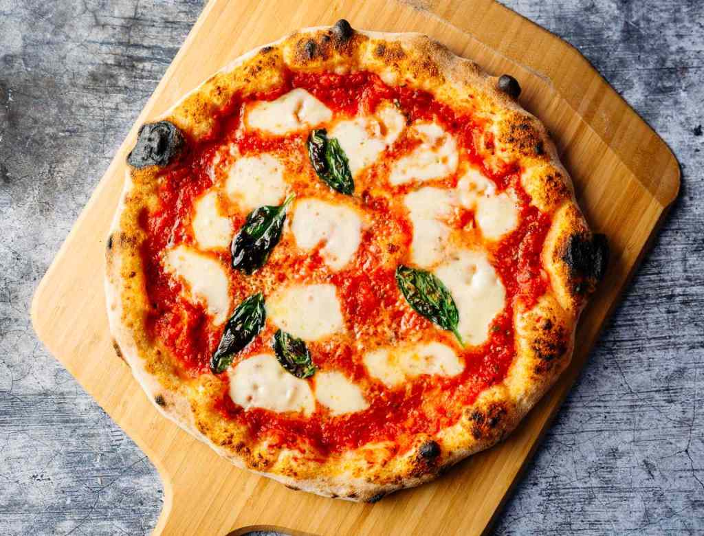 Поради щодо вибору піци - Види, начинки та соуси