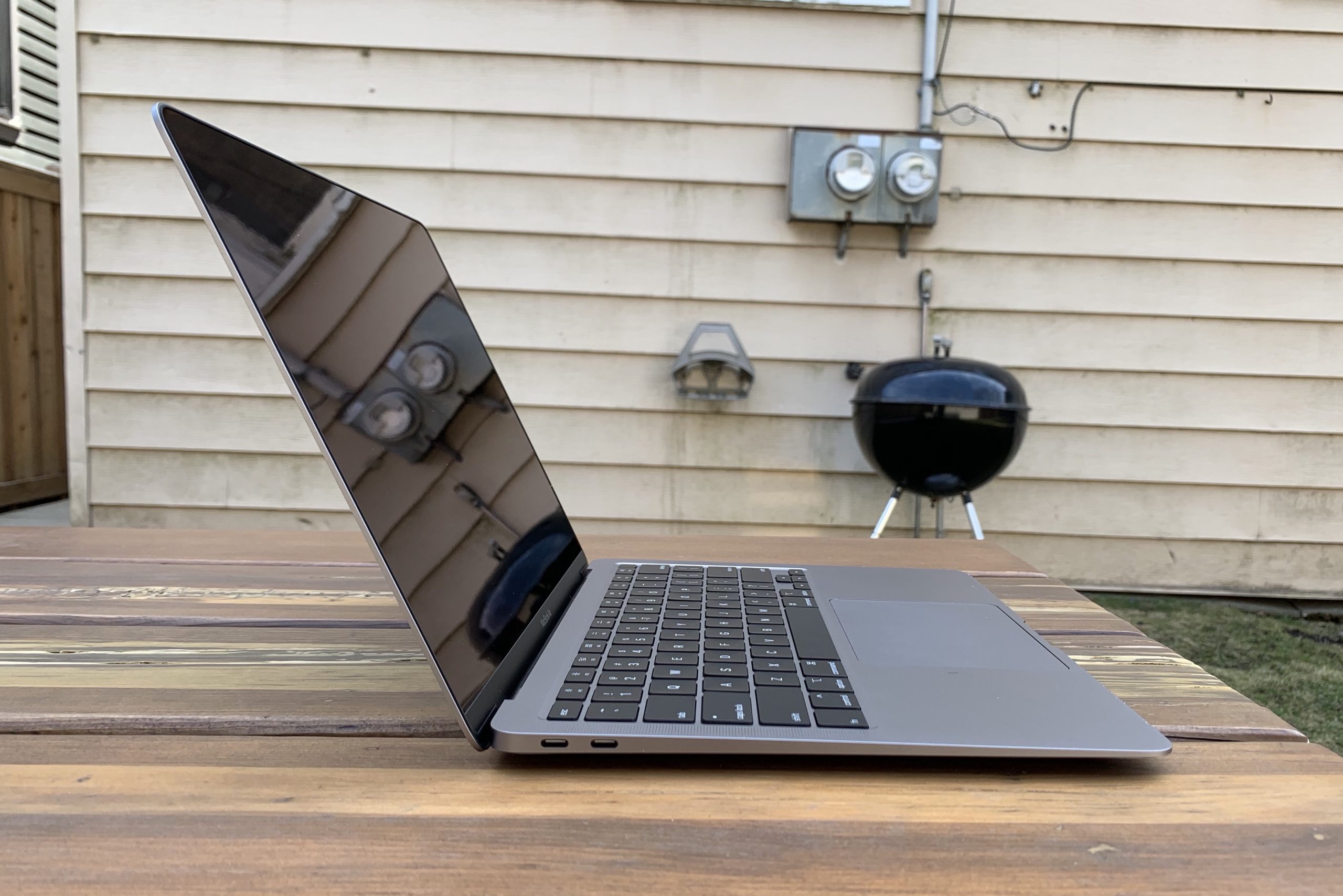 Стоит ли покупать MacBook 2020 года в 2025 году