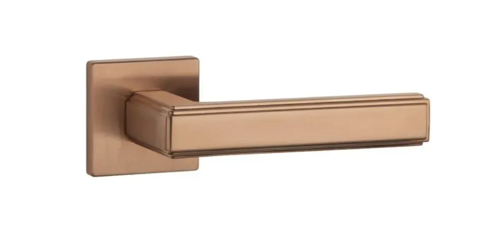 Які дверні ручки найкраще підійдуть для вашої оселі